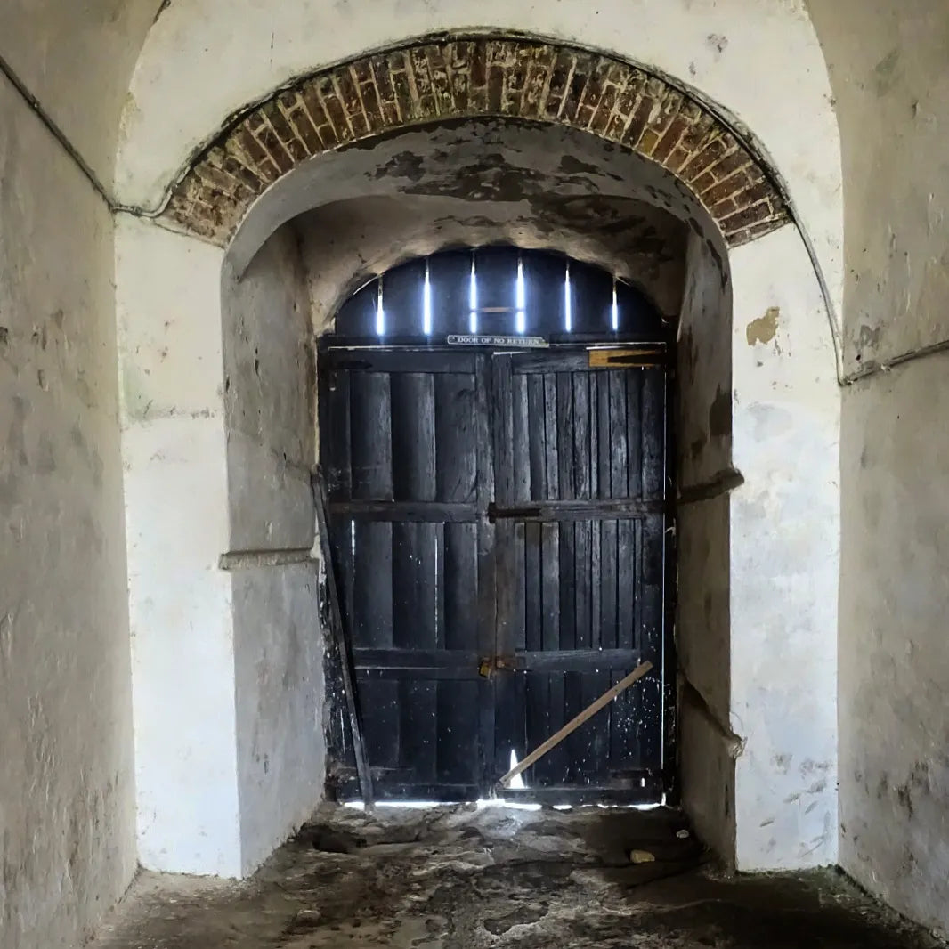 1 Day Tour at the Cape Coast Castle - Torpedo Travs